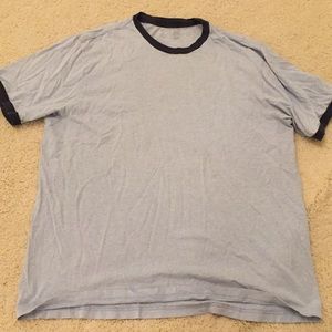 Old Navy t-shirt